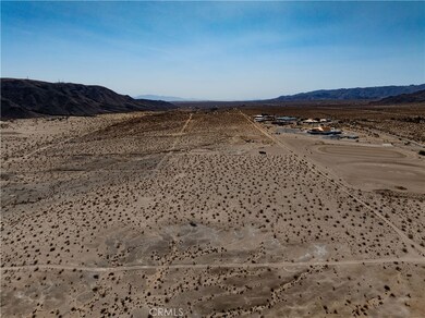 1142 Fran Lou Ln, Joshua Tree, CA 92252 - photo 4