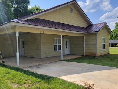 213 N Carter St, Okolona, MS 38860 - photo 2