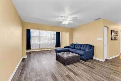 21267 Gertrude Ave unit 212, Port Charlotte, FL 33952 - photo 6