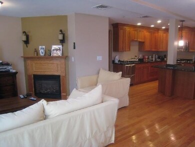 23 Henchman St unit 3, Boston, MA 02113 - photo 2
