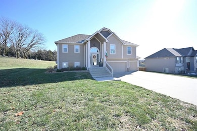13405 N Bedford Falls Rd, Platte City, MO 64079 - photo 2