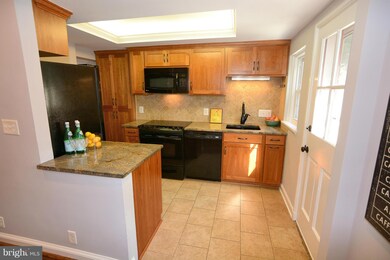 3569 S Stafford St unit B, Arlington, VA 22206 - photo 2