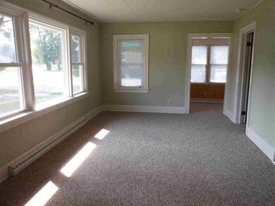 958 Oxford St, Elkhart, IN 46516 - photo 2