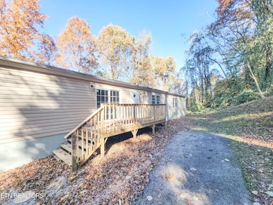 616 Lewallen Ct SE, Knoxville, TN 37914 - photo 2