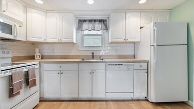 7103 Pacific Ave unit 1, Wildwood, NJ 08260 - photo 5