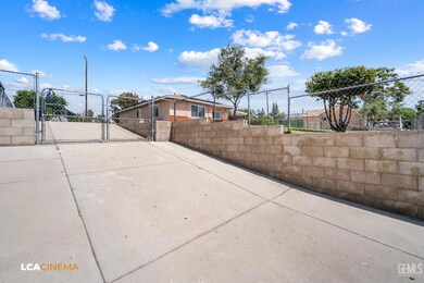1628 Tejon St, Bakersfield, CA 93305 - photo 5