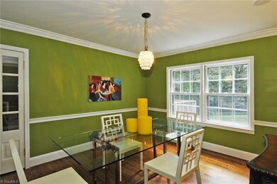 Dining room.