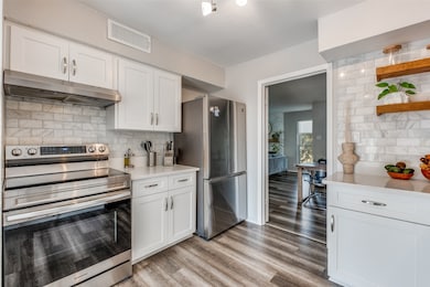 10650 Steppington Dr unit 212, Dallas, TX 75230 - photo 6