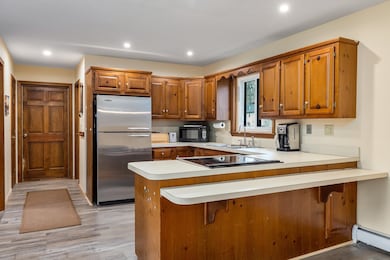 8 River Bend Cir, Exeter, NH 03833 - photo 3