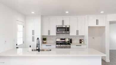 1424 E Broadmor-9