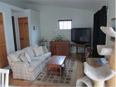 390 Bennett St, North Tonawanda, NY 14120 - photo 6