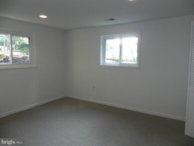 7022 Canyon Dr, Capitol Heights, MD 20743 - photo 6