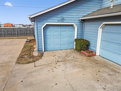 One car garage