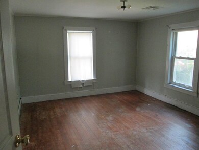 1458 Mammoth Rd, Dracut, MA 01826 - photo 5