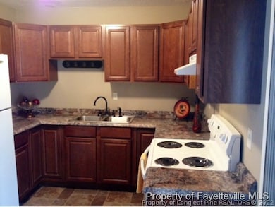 4552 Chambersburg Rd, Fayetteville, NC 28314 - photo 4