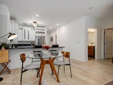 The Montreville unit 308, Chicago, IL 60642 - photo 6