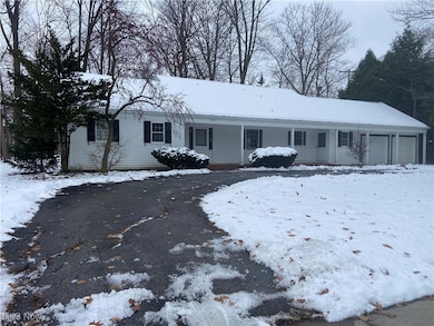 22495 Berry Dr, Rocky River, OH 44116 - photo 2