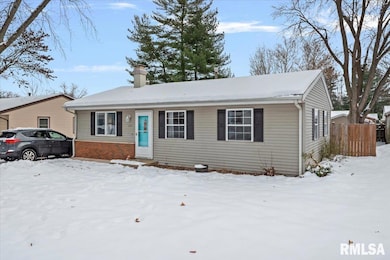 212 S 3rd St unit 1, Riverton, IL 62561 - photo 2