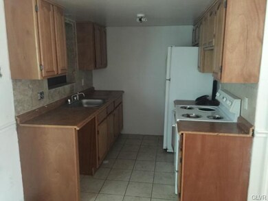 33 Armour Ct, Allentown, PA 18103 - photo 3