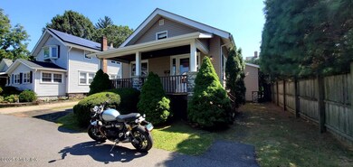 3 Relay Ct, Cos Cob, CT 06807 - photo 2