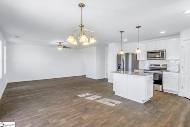 6042 Willutuck Dr, Boiling Springs, SC 29316 - photo 5