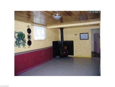 Cozy living room w/woodburner