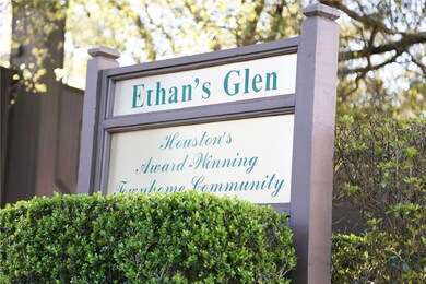 294 Litchfield Ln, Houston, TX 77024 - photo 2