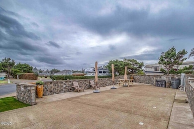 72 N Coast Hwy, Newport, OR 97365 - photo 3