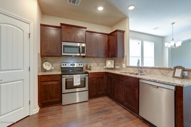 Saddle crest-7