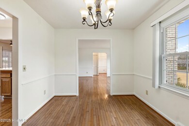 605 Windemere Road (6)