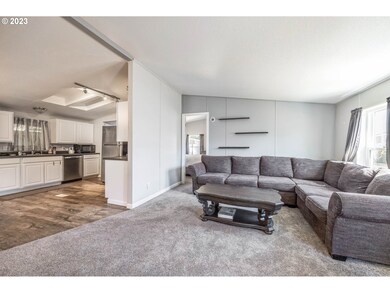 Kitchen/Living Room