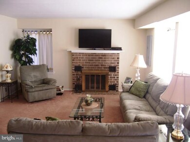 22 Fitzwatertown Rd unit G9, Willow Grove, PA 19090 - photo 5