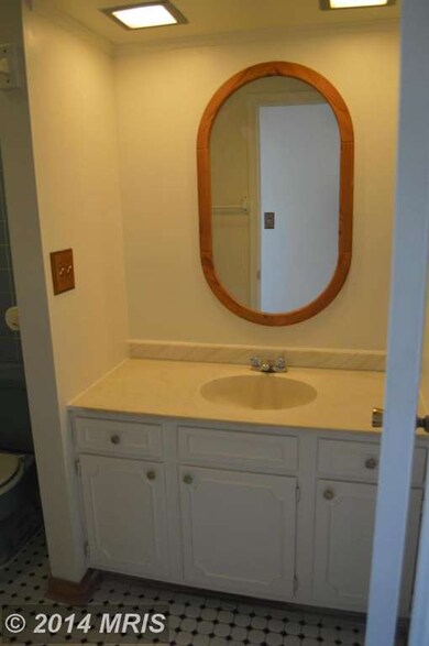 127 W Potomac Dr, Colonial Beach, VA 22443 - photo 7