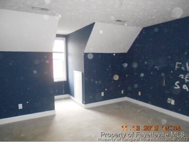 882 Duval Dr, Fayetteville, NC 28304 - photo 6