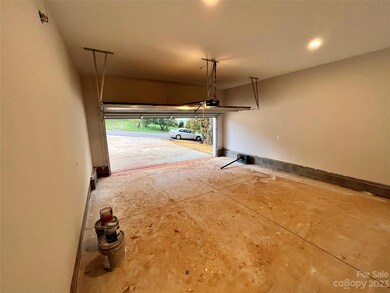 230 Chestnut Ln, Statesville, NC 28625 - photo 5