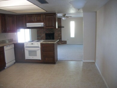 Kitchen to Family Rm