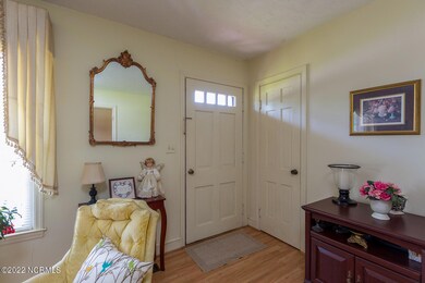 127 Doris Ave -4
