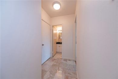 Gateway Towers unit 14F, Pittsburgh, PA 15222 - photo 4