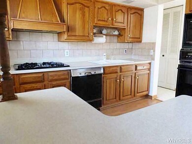 616 Wurlitzer Dr, North Tonawanda, NY 14120 - photo 7