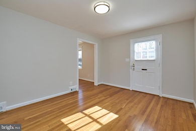 3727 2nd St S, Arlington, VA 22204 - photo 2