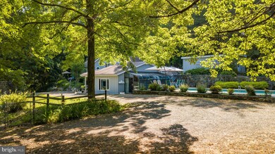 24 Meitzler Rd, Bechtelsville, PA 19505 - photo 2