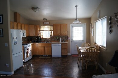 Kitchen/Dining area