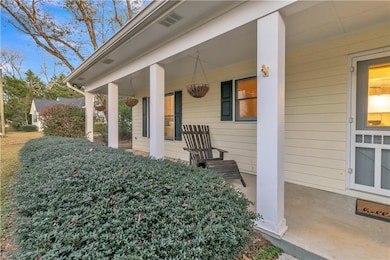 2524 E Mcintosh Rd, Griffin, GA 30223 - photo 2