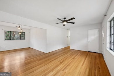 2562 Farley St, Atlanta, GA 30344 - photo 5