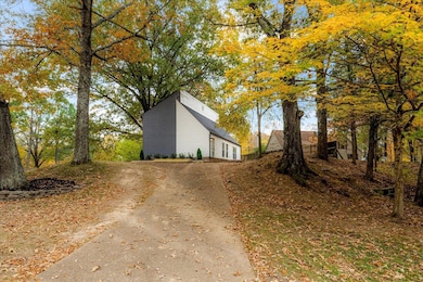 8393 Chippingham Dr, Cordova, TN 38016 - photo 3