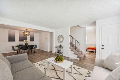 11-web-or-mls-2294-argyle-dr