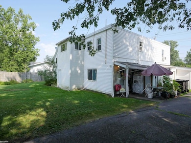 5054 Gratiot Ave, Saint Clair, MI 48079 - photo 5