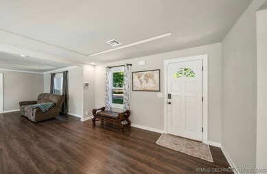 1114 N Dorothy Ave, Claremore, OK 74017 - photo 5