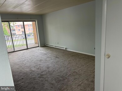 300 Winding Way unit B6, Downingtown, PA 19335 - photo 4