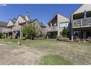 15719 SE 23rd St unit 118, Vancouver, WA 98683 - photo 2